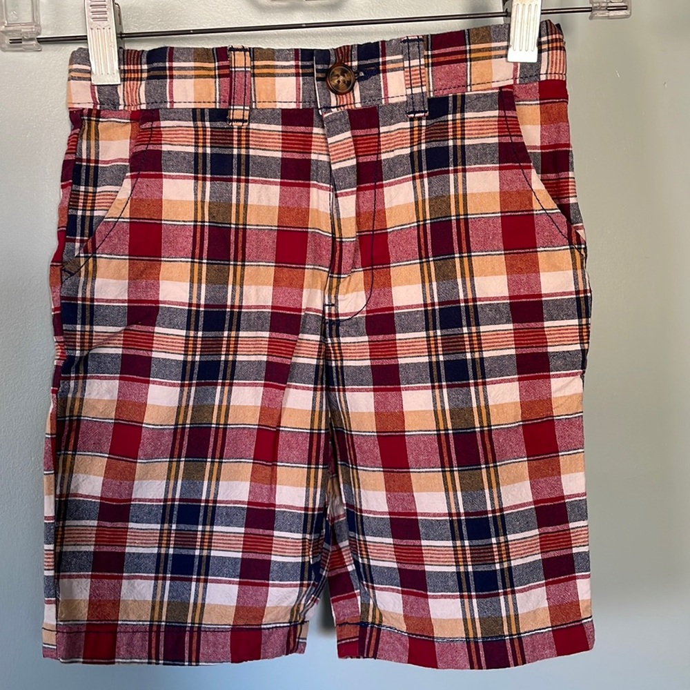 Carter’s boys plaid casual summer shorts, size 6